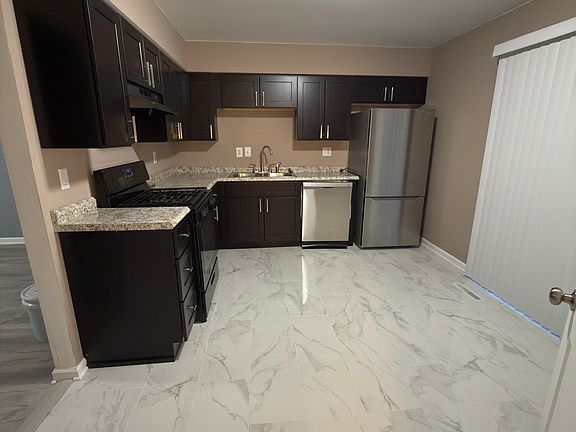 2nd image of 5971 Marbella Ct #5971