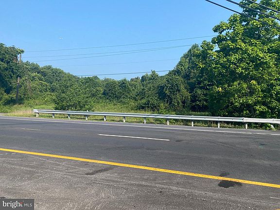 5th image of Turkey Hill Rd