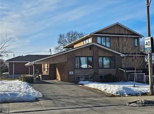 8 Neyer St, Hamilton, ON L9C3V1