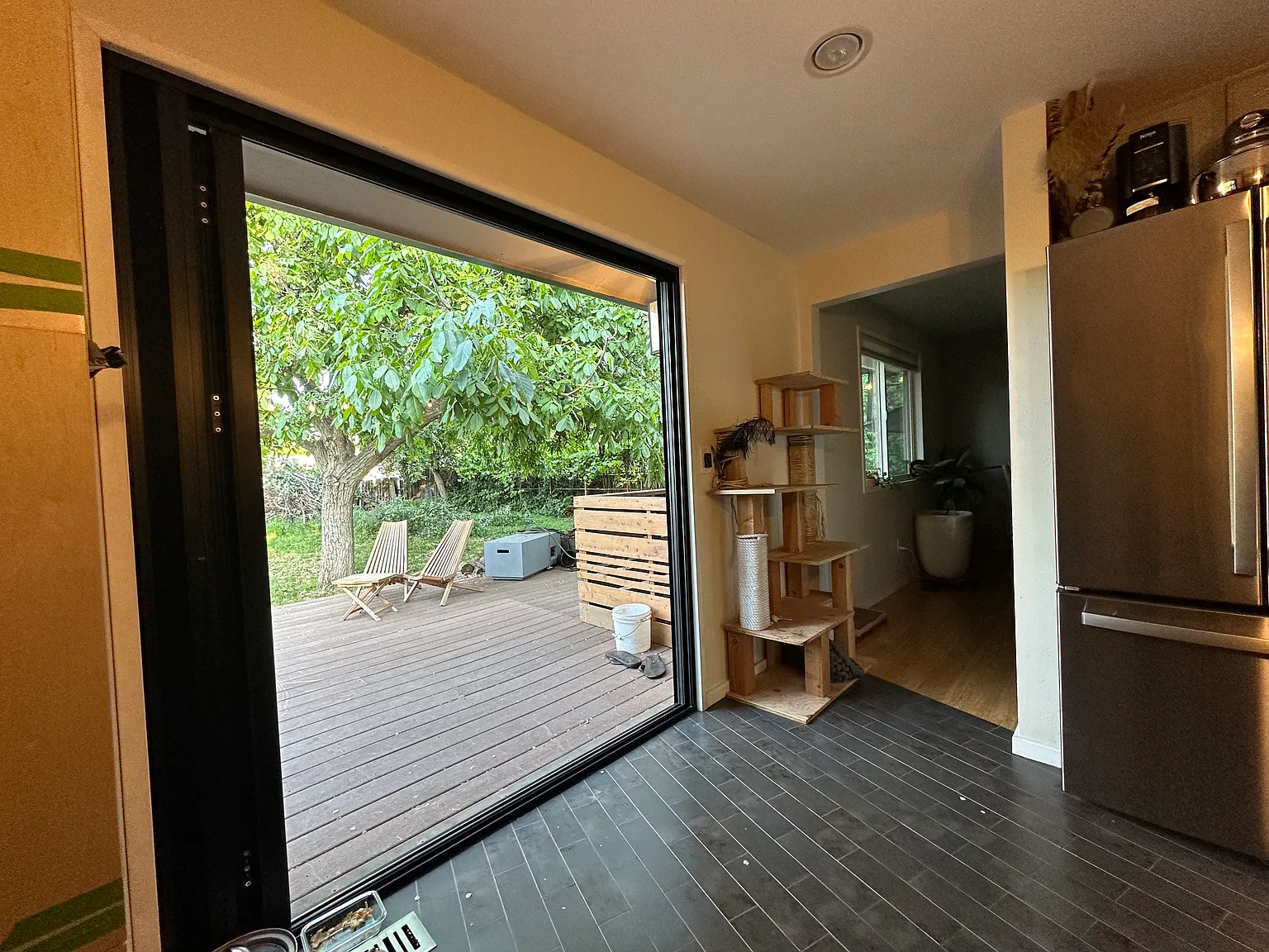 3 bed, 1.5 bath, 1340 sqft, $2,380 — Photo 4