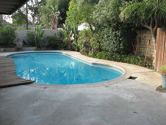 Back yard w/ pool