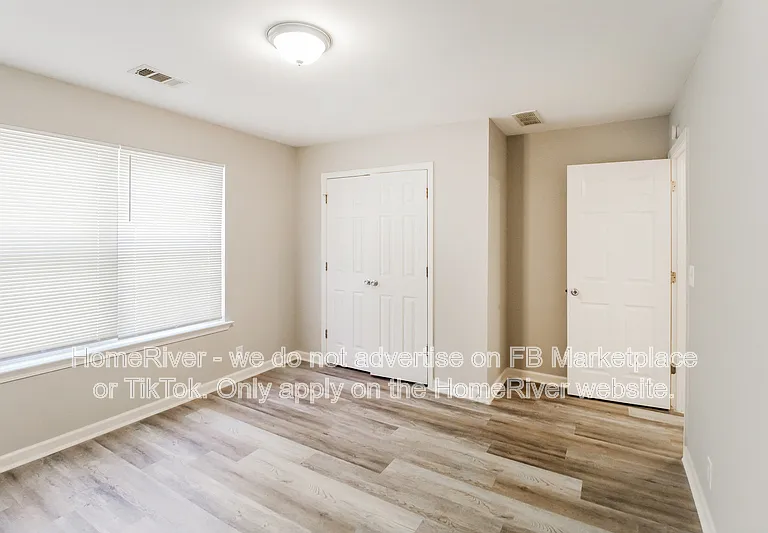35 Chapman Way — Photo 12