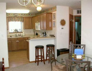 820 Magnolia Ln UNIT 4, Marion, IA, 52302