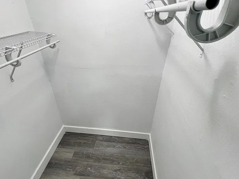 1085 Cleveland St — Photo 29