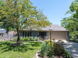 35 Winrock Rd, Montgomery, IL 60538