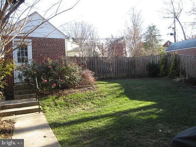 5231 Western Ave NW photo 1