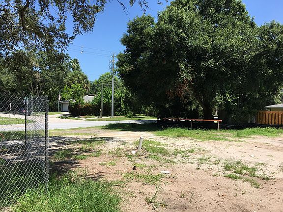 3rd image of 2055 S Shade Ave