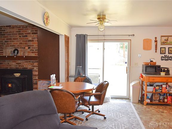 5th image of 619 S Sunset Dr