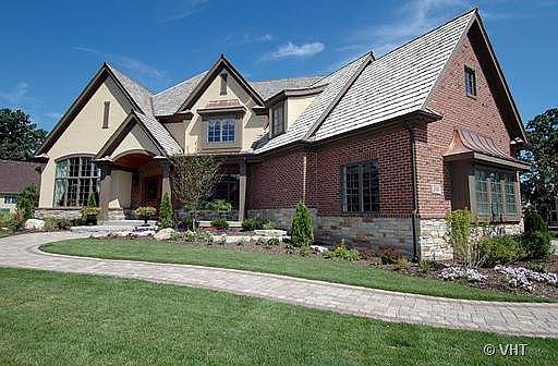 1st image of 200 Wrenwood Cir