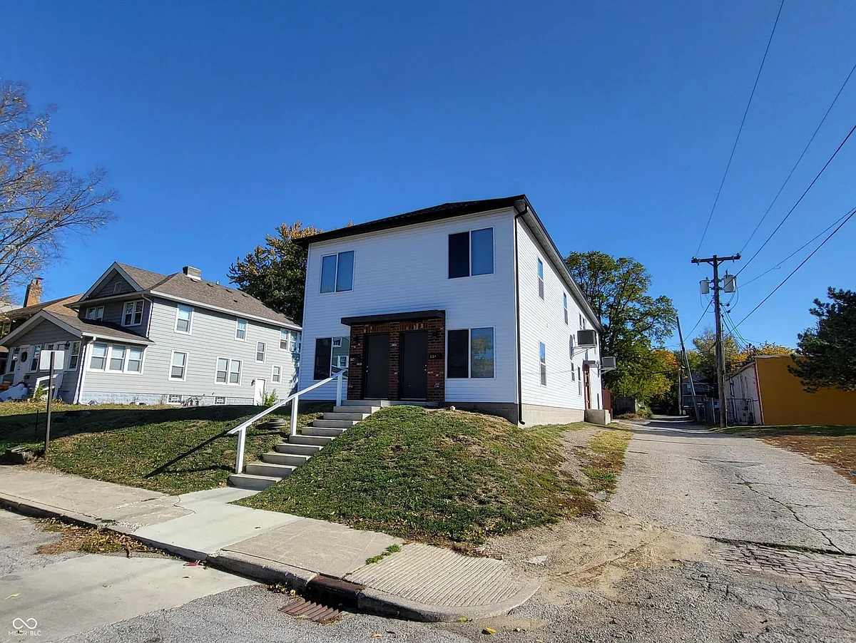 Building Photo - 515 N Oxford St #A