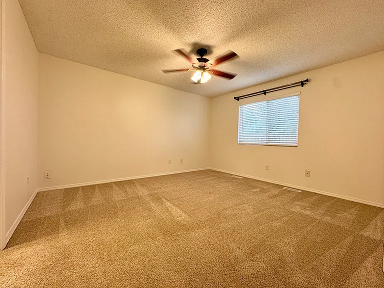 5413 Plumstead Dr — Photo 13