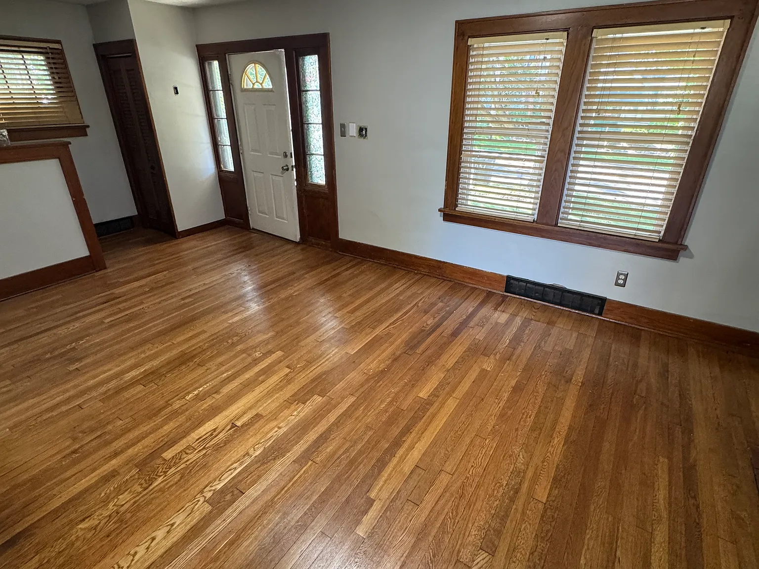 3 bed, 1188 sqft, $1,200 — Photo 4