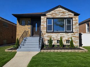 8244 S Troy St, Chicago, IL 60652
