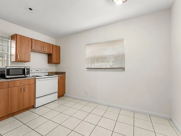 923 W Las Olas Blvd #1 — Photo 12