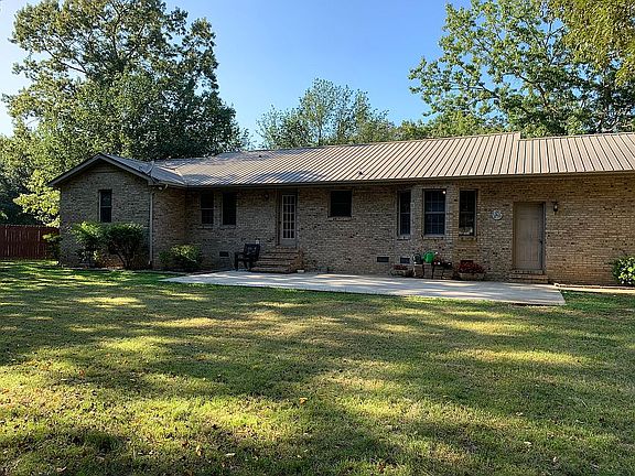 5th image of 161 Oak Leaf Cir