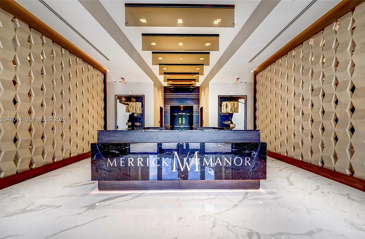 Merrick Manor Condo — Photo 2