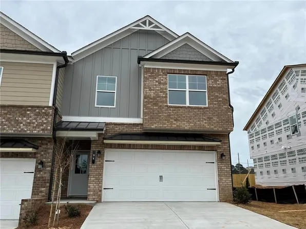 25 Creekside Commons Dr, Hoschton, GA 30548