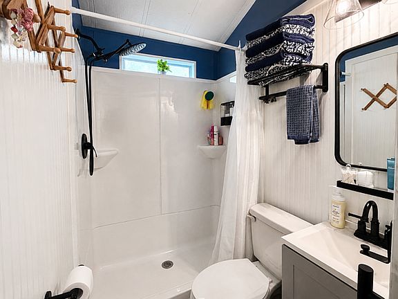 5th image of 261 Point Sebago Rd #383