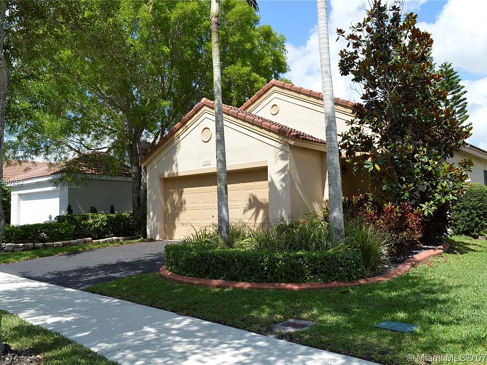 1st image of 1494 Presidio Dr