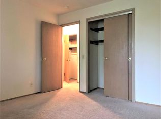 32 Heritage Cir #9, Madison, WI 53711