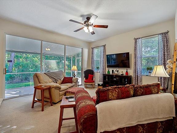 4th image of 3638 Pine Knot Dr