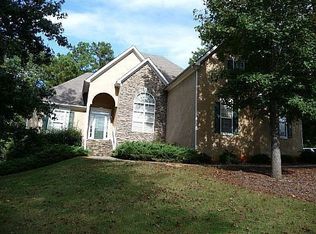 100 Chitwood Ct, Fayetteville, GA