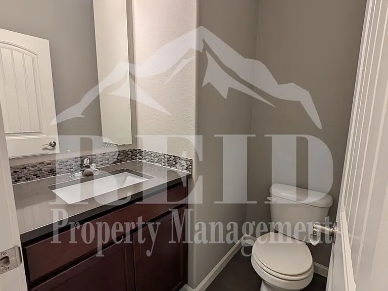 3887 Portside Dr — Photo 39