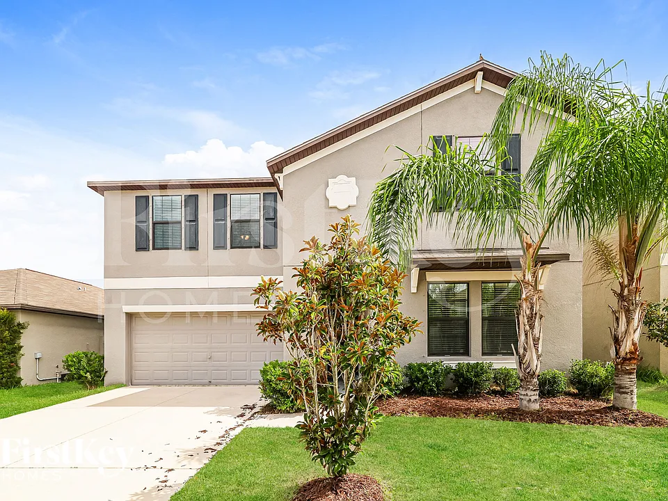 14827 Crescent Rock Dr