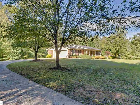 3rd image of 3949 Dacusville Hwy