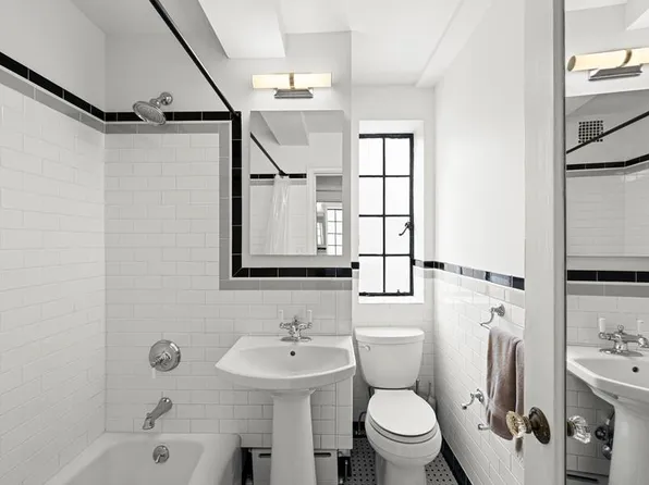 10 Park Avenue image 6 of 10