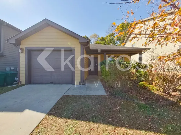 588 Kincaid Cove Ln, Odenville, AL 35120