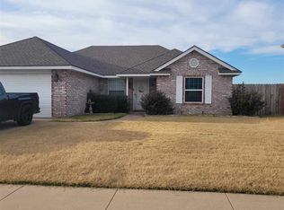 4405 SW Parkway Dr, Lawton, OK 73505