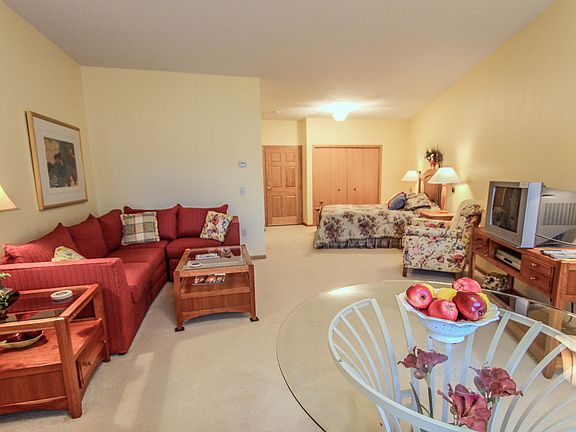 5th image of 5200 Pathways Ave Unit 208