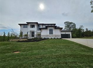 21323 W 93rd Ct, Lenexa, KS 66220