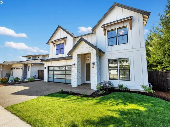 16705 NE 83rd St, Vancouver, WA 98682