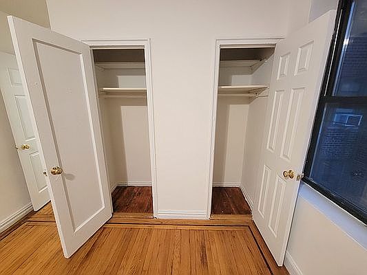 5th image of 2201 Jerome Ave #3D