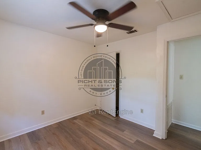 3721 Maria Cir — Photo 14