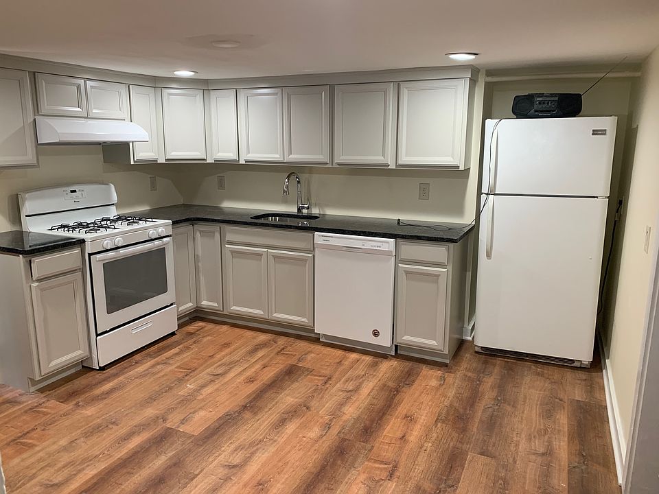 1st image of 163 Hamilton St #1