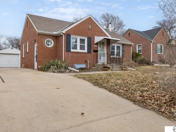 3464 Orchard St, Lincoln, NE 68503