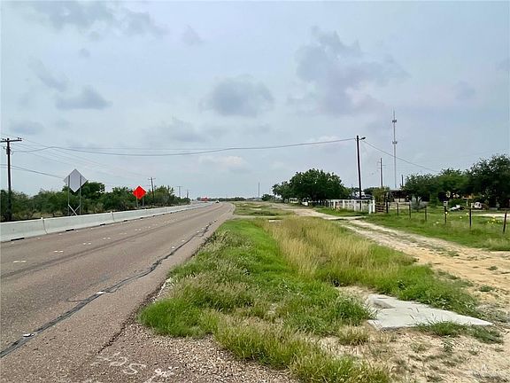 3rd image of 2911 N Us Highway 83