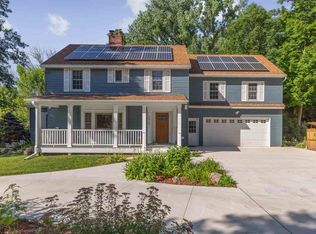 2418 Greenwood Ave, Cedar Falls, IA 50613