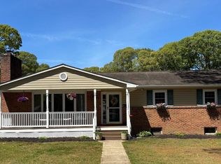4 Gray Dr, Pasadena, MD 21122