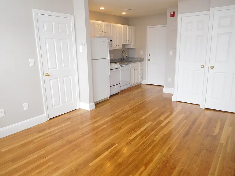 365 Washington St — Photo 12