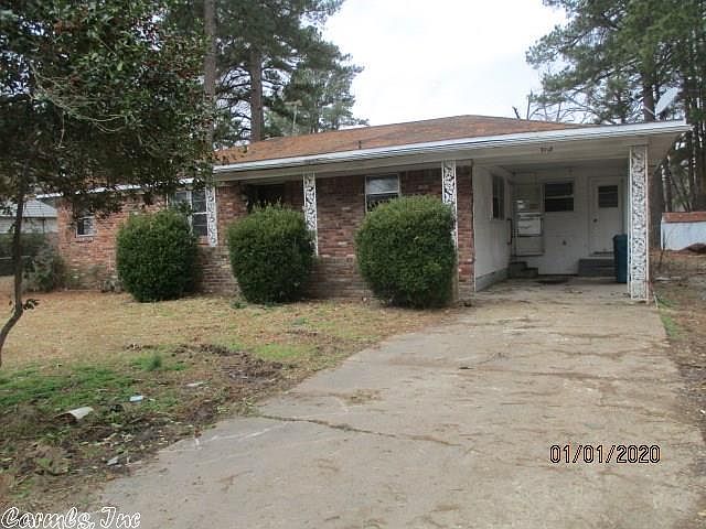 1st image of 3712 W Greenway Dr
