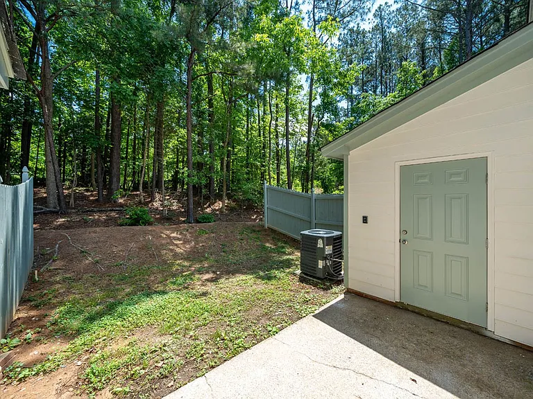 105 Stowe Pl #A — Photo 7