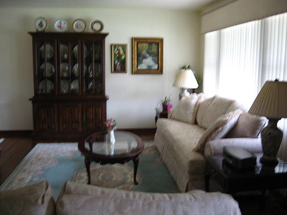2nd image of 10453 S Stowe Ct