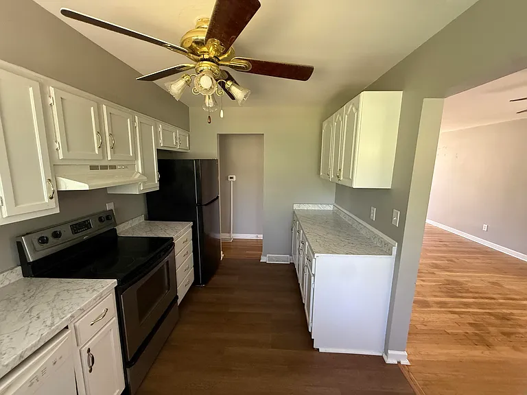 2052 Saint Christopher Dr — Photo 5