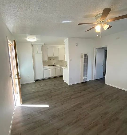 8816 Laurel Canyon Blvd — Photo 3