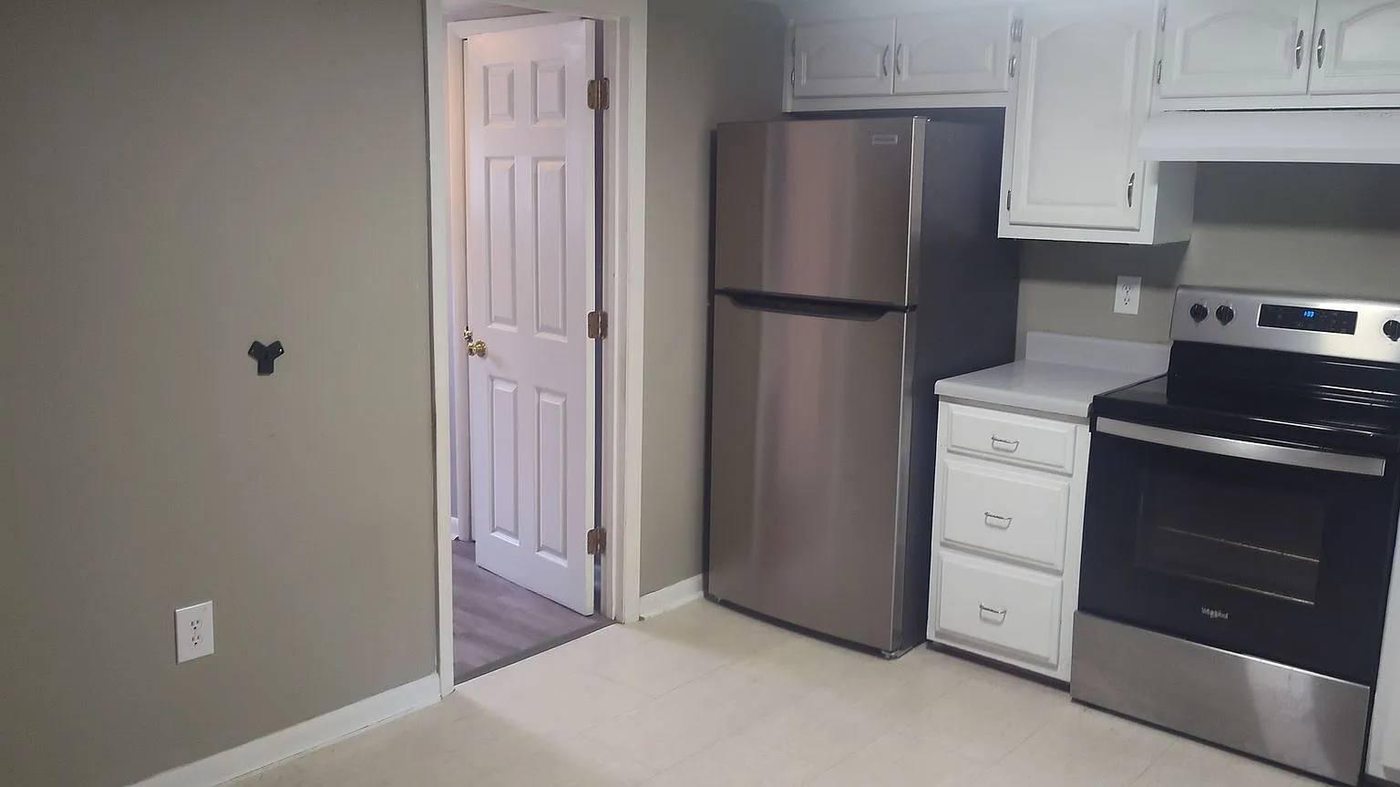 residential lease — Photo 2