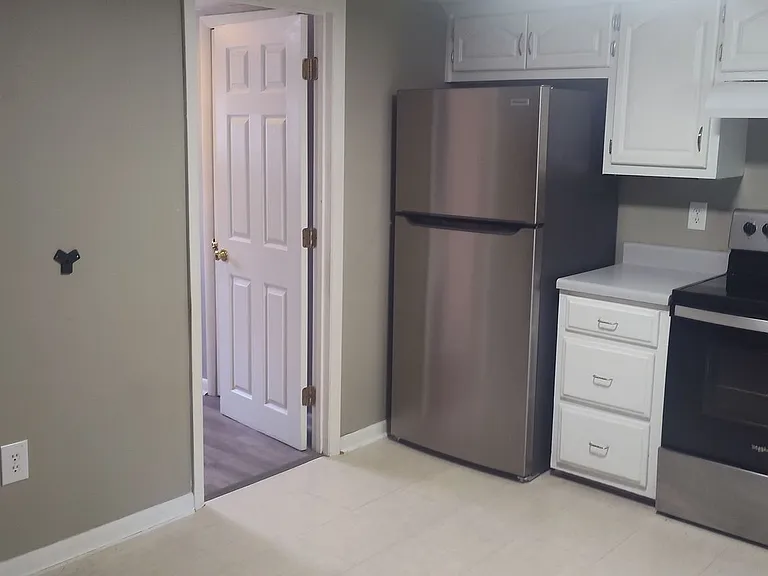 1531 Katherine St NW — Photo 2